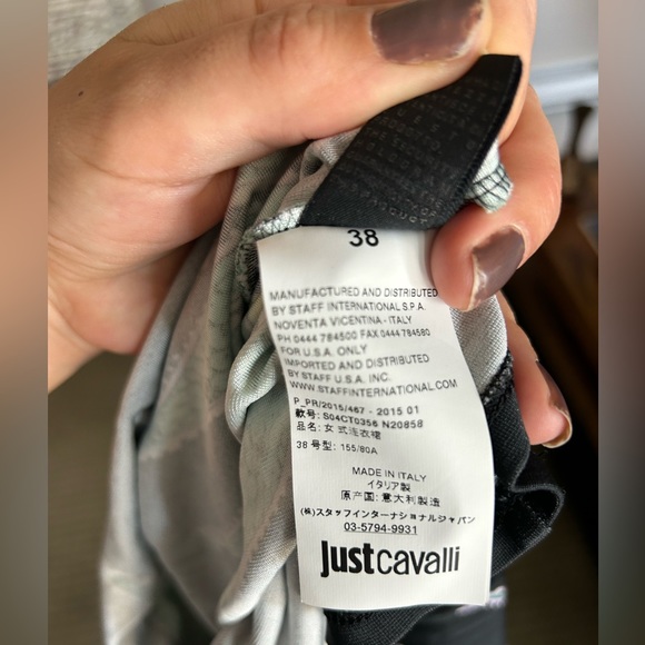 Just Cavalli dress. Made in Italy. Size Italian 38.
Black/ colorful. Worn once. - Picture 12 of 13